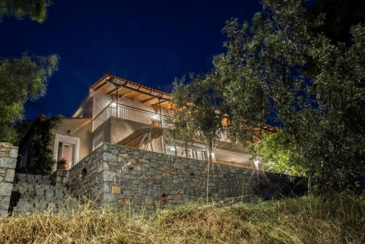 Olea Escape Villa In An Olive Estate Gythio Esterno foto